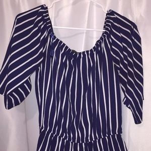 Striped navy blue romper 😍